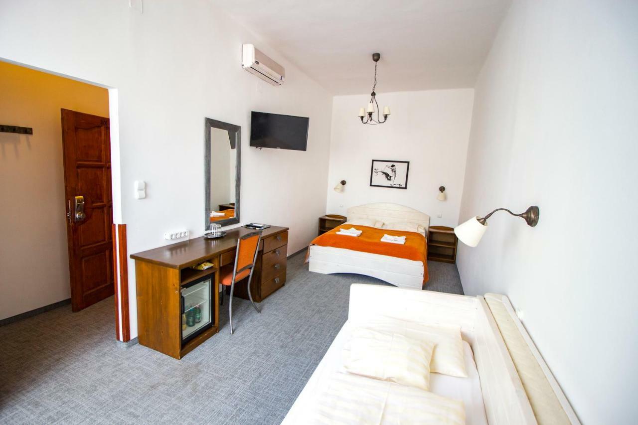 Renegade Hotel Siófok Exteriér fotografie